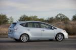 Toyota Prius V 2011 года